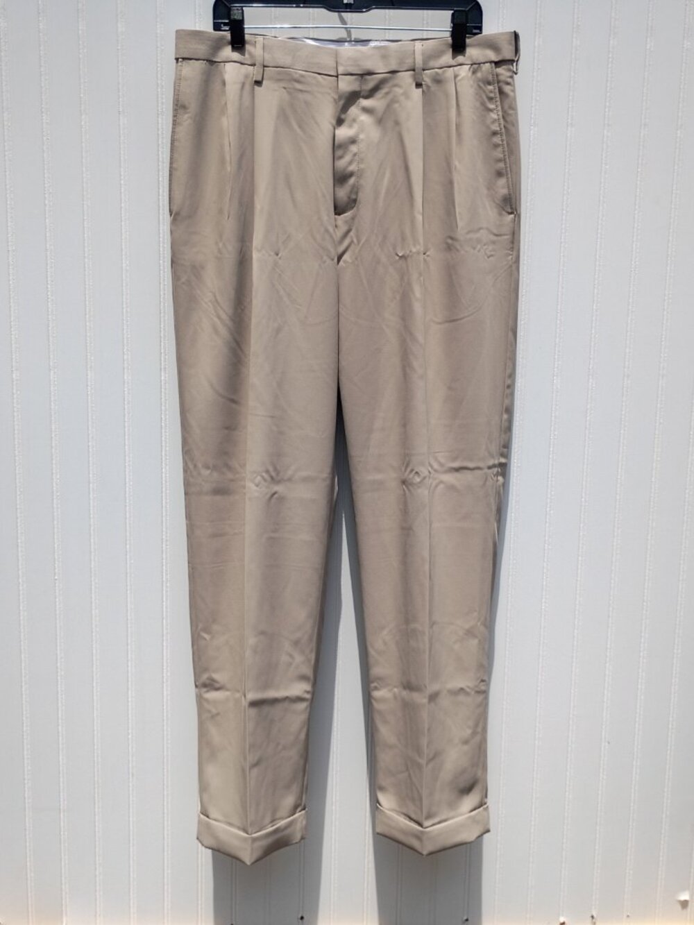 NWT Men's Haggar Dress Pants 34 x 32 Beige Flat Front Pleated Classic Fit Mynx